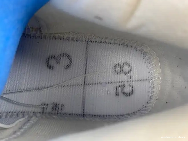 Jordan 4 Levi's Air x 'White' AO2571-100 0621